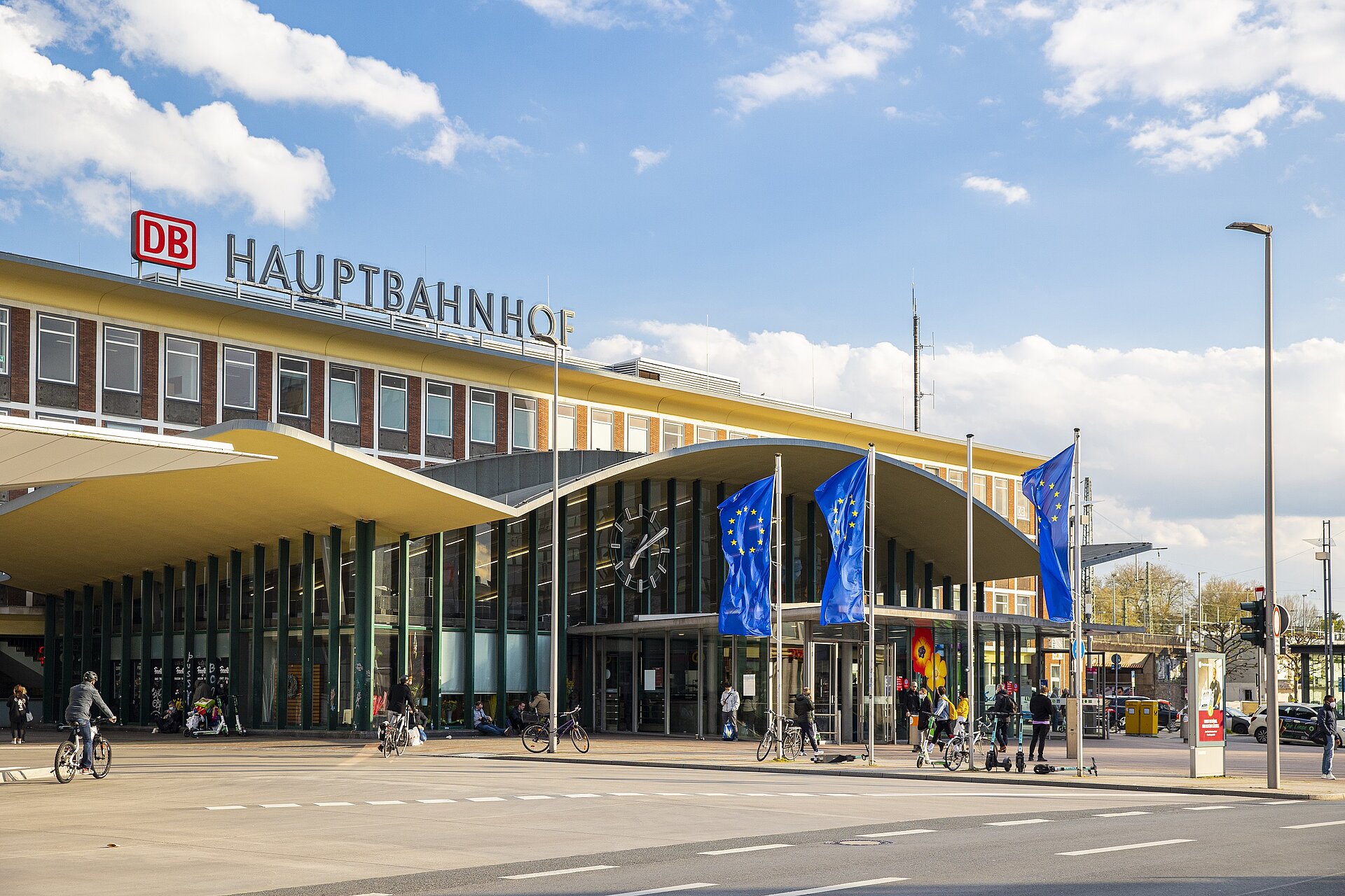 Flaggenaktion Bochum, Foto: RVR / Sascha Kreklau