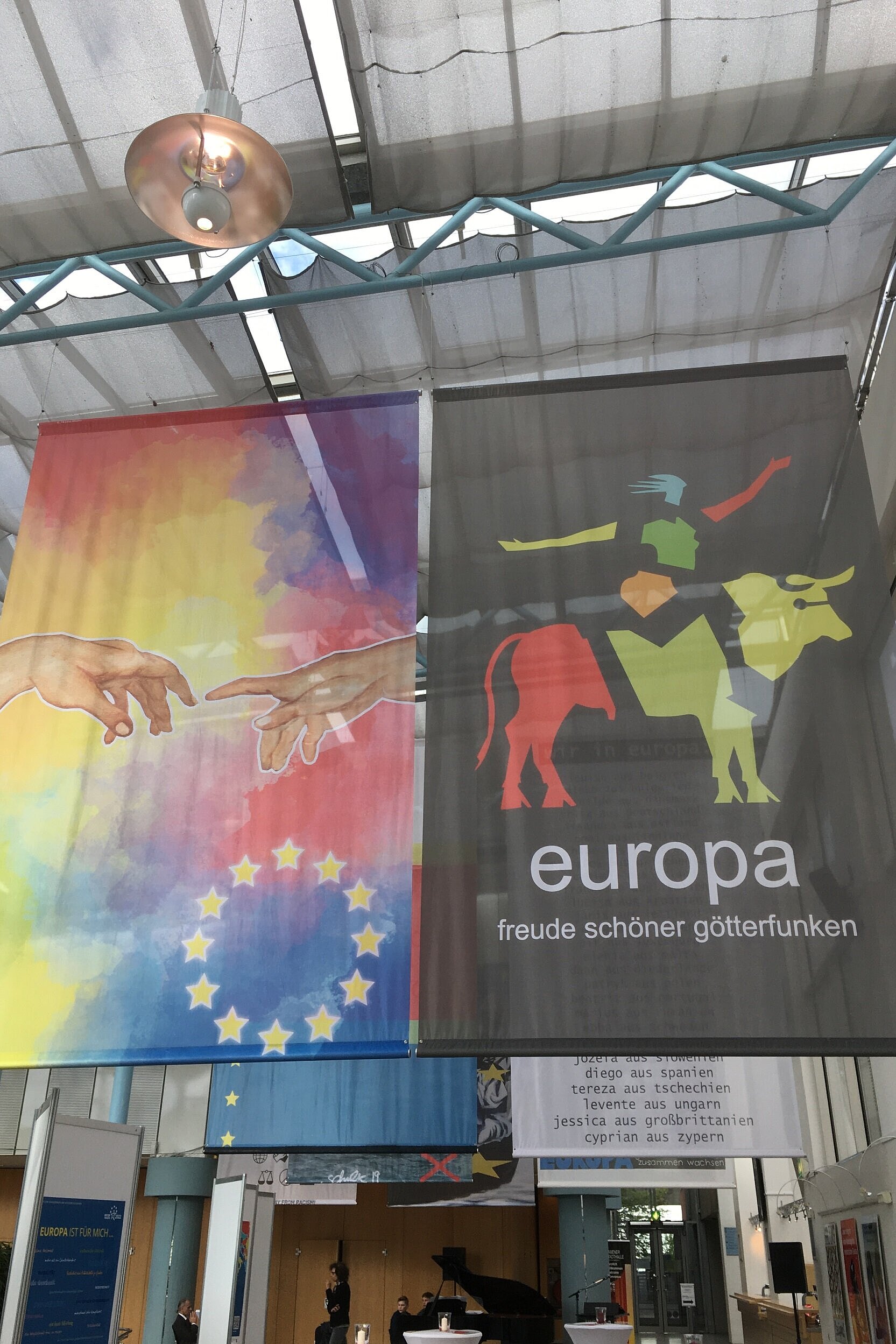 Flaggenausstellung „Mein Traum von Europa“ im Rathaus der Stadt Kamen,  Foto: Stadt Kamen